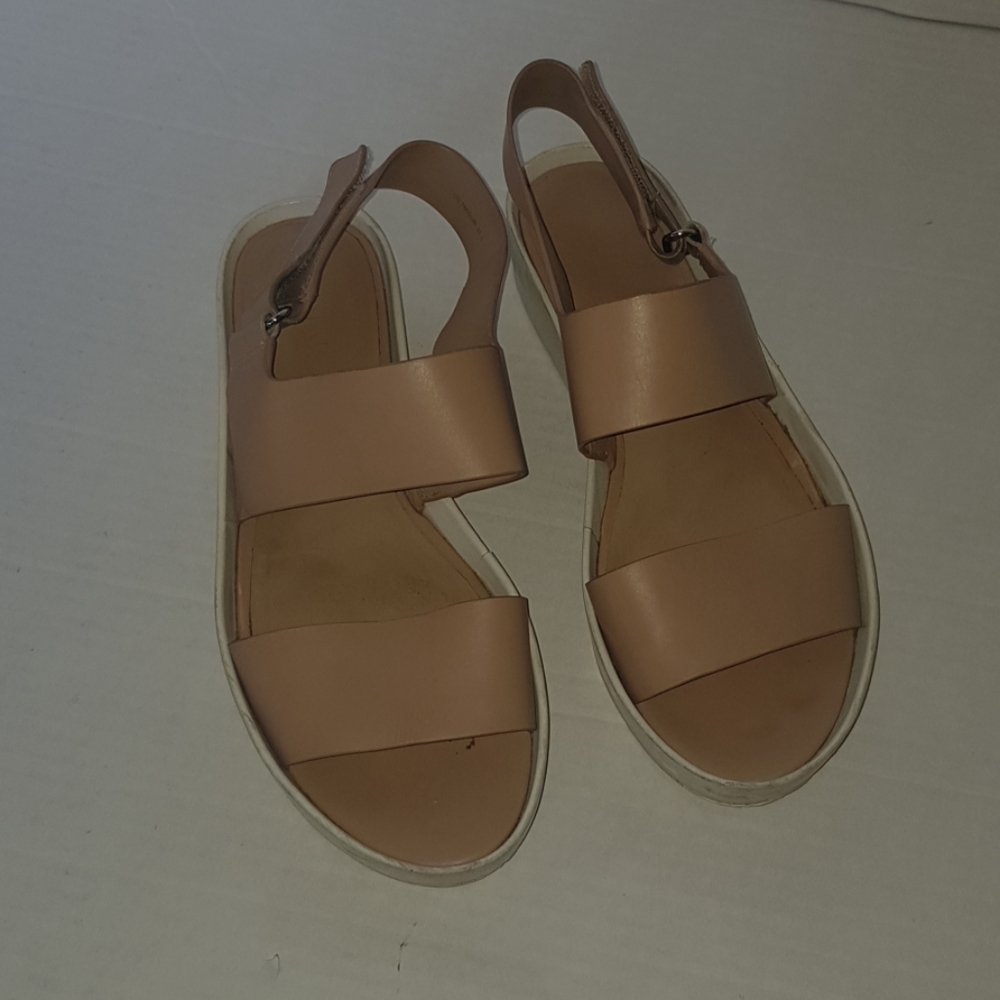 Vince Tan Sandals